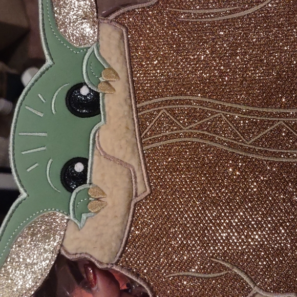 Baby Yoda Crossbody Bag - Picture 7 of 11